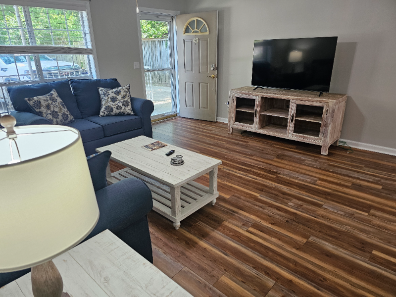 904 N Montgomery St #43 - Photo 3 of 20