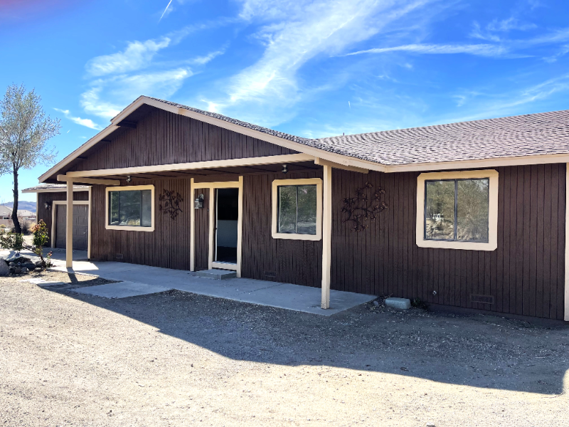 644 Idaho St - Photo 2 of 9