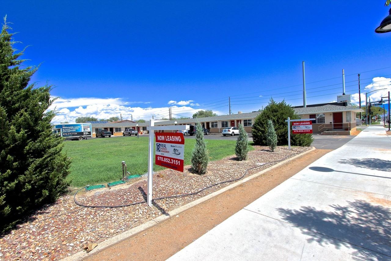 ONLY $795 ****Rarely Available **** All Utilities Included**** - Photo 7 of 25