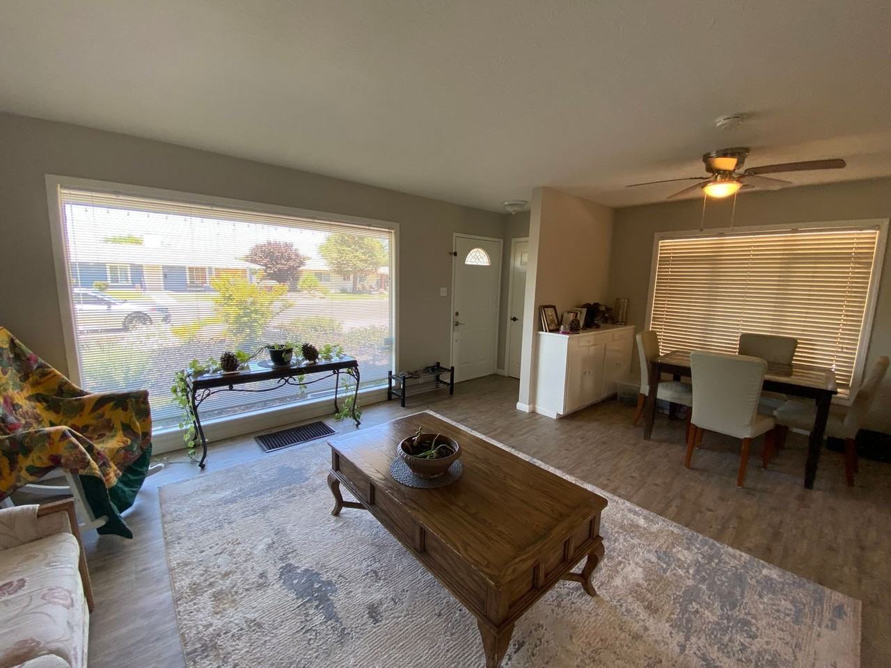 1517 Ida St - Photo 3 of 17