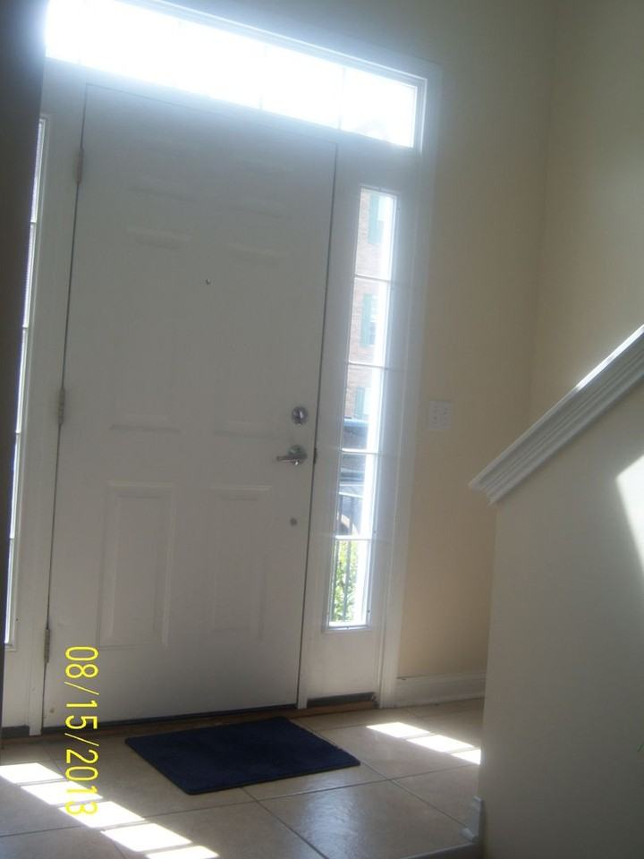 117 Clancey St - Photo 4 of 28