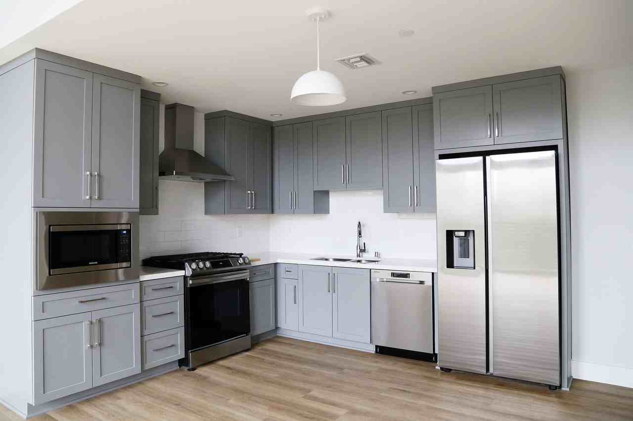 101 Alhambra Square - Photo 2 of 48