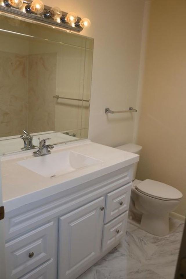 2192 N 1st Ave - Photo 3 of 7