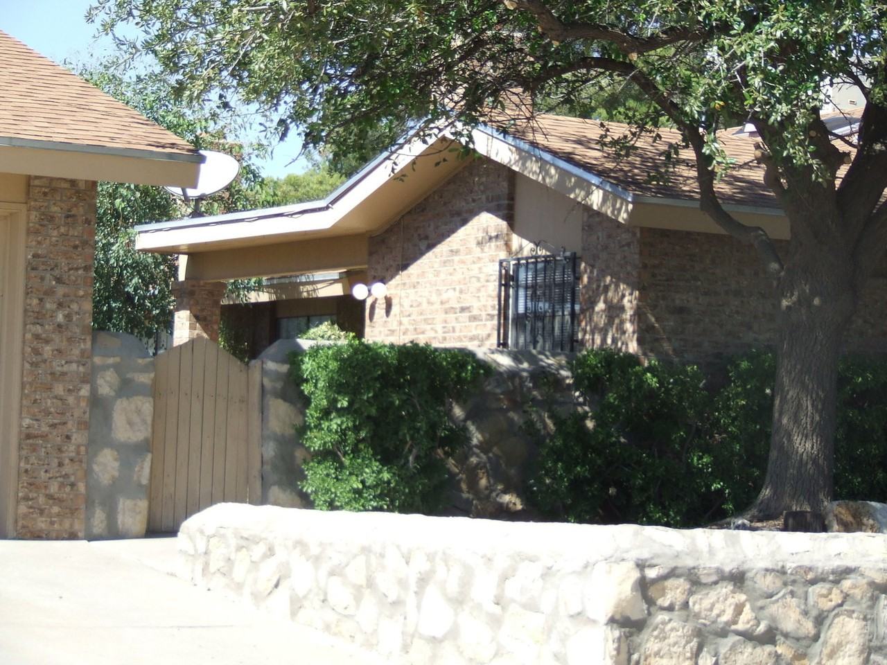 3205 Fierro Dr - Photo 3 of 21