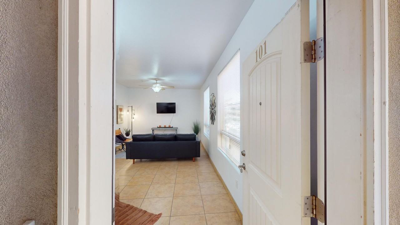 4801 Gibson Blvd Se - Photo 3 of 50