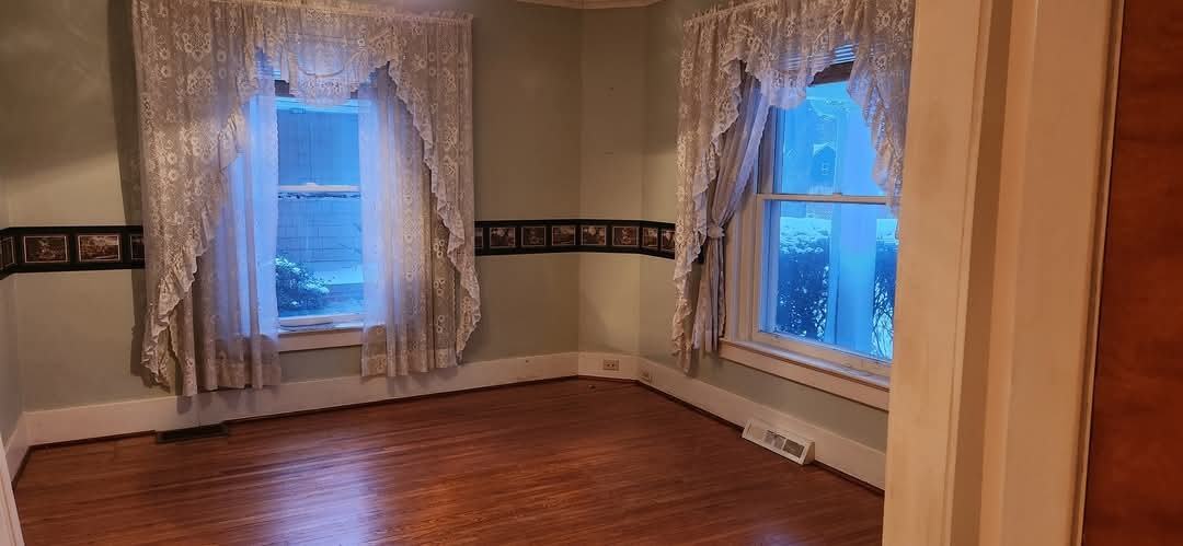 19 Mercer St #1 - Photo 2 of 13