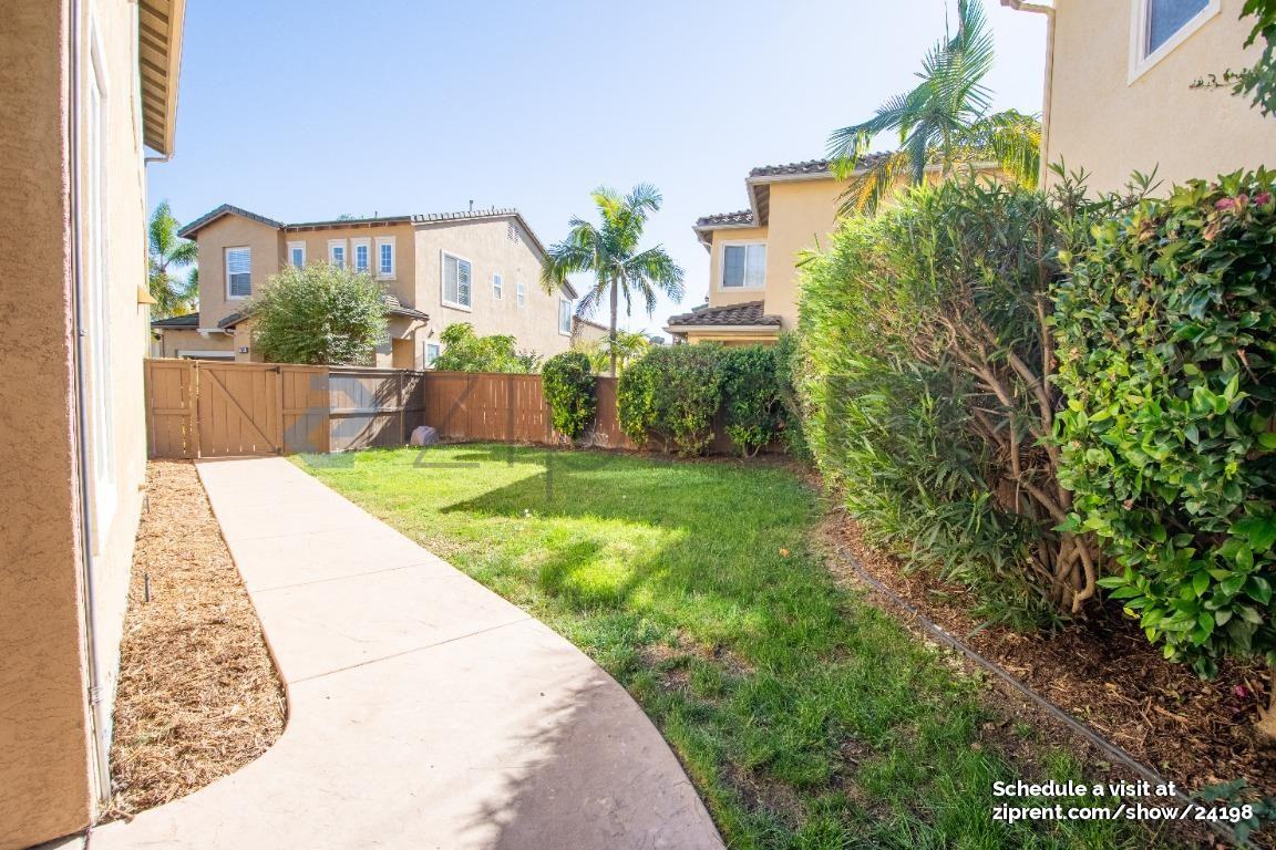 7404 Cortile Bellaza - Photo 2 of 23