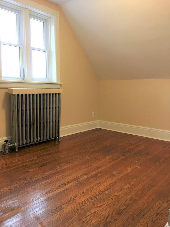 115 Lancaster Street West - Photo 3 of 6