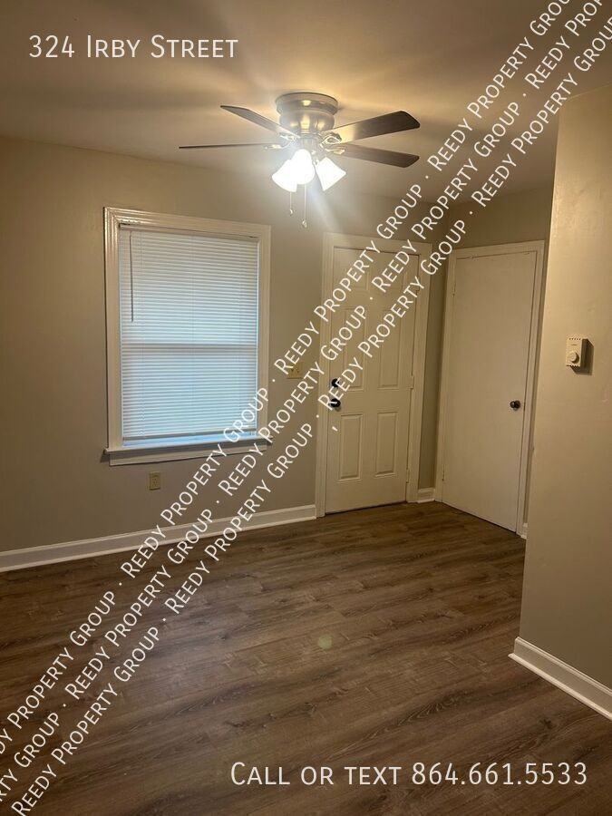 324 Irby St - Photo 2 of 12