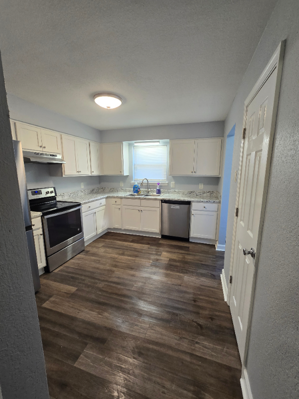 9388 Pine Tree Rd #B - Photo 3 of 43