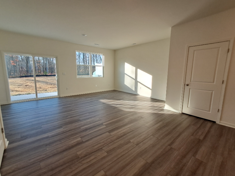 1108 Tofino Dr - Photo 4 of 17