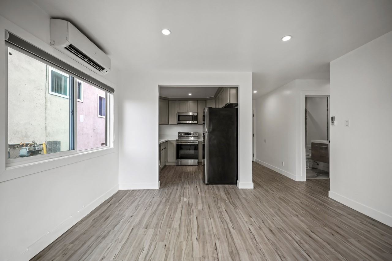 1101 North Flower Street #4 - Photo 4 of 28