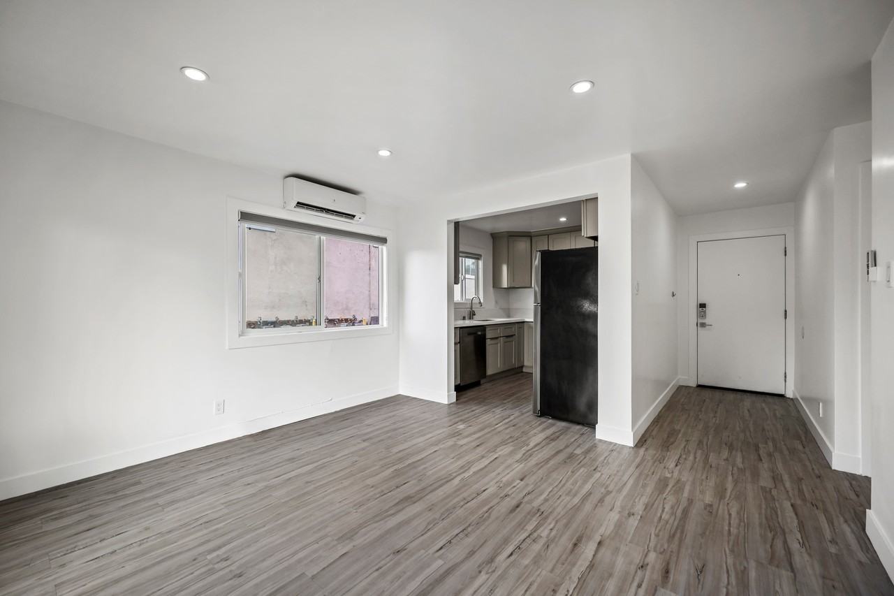 1101 North Flower Street #4 - Photo 5 of 28