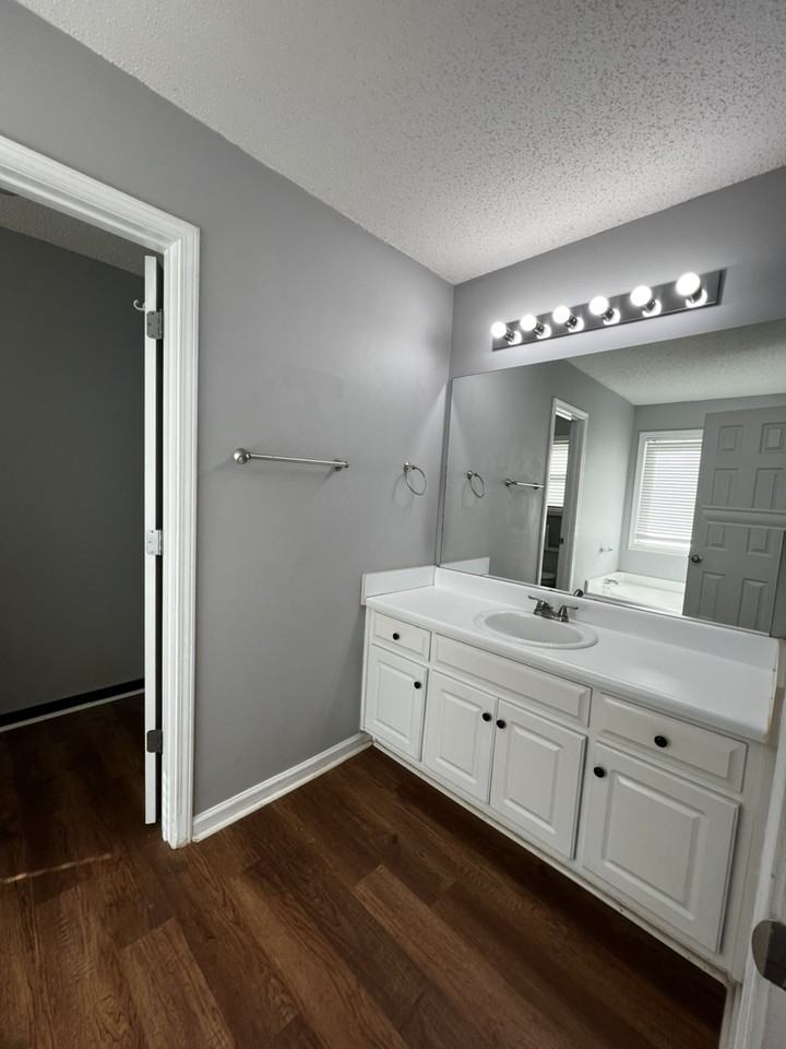 435 Robins Way - Photo 7 of 7