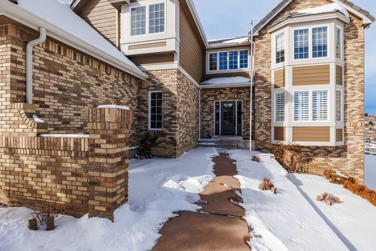 4720 Broadmoor Bluffs Dr - Photo 2 of 46