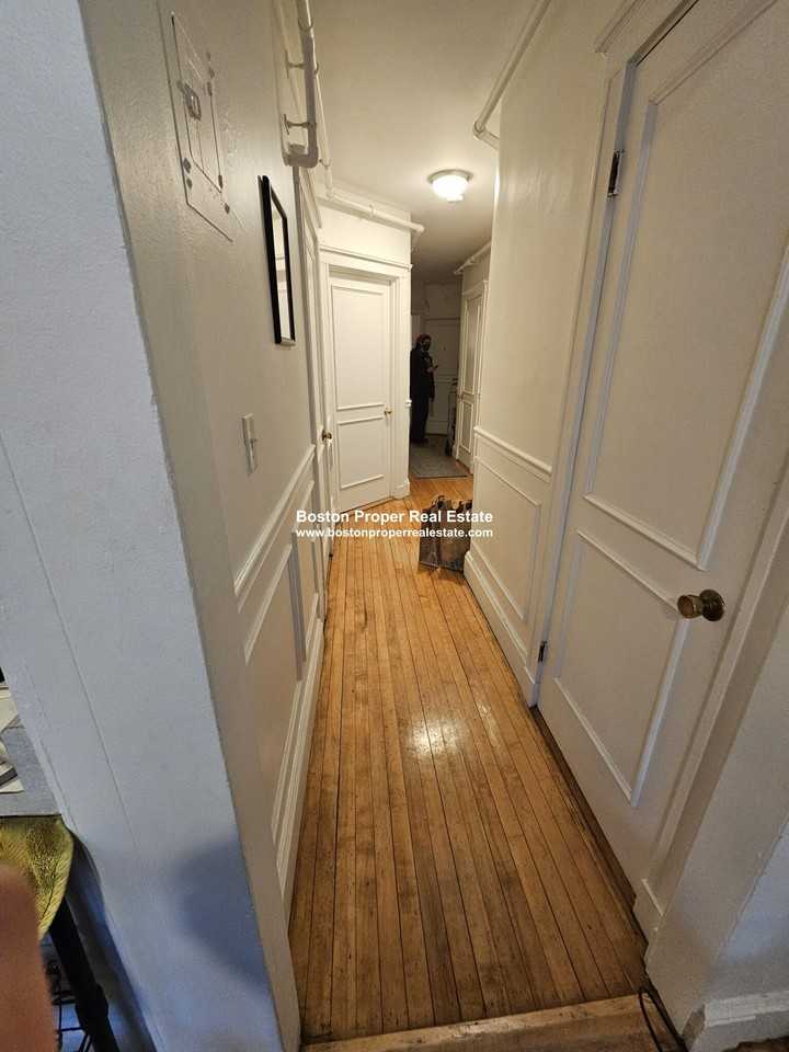 16 Westland Ave #208 - Photo 6 of 20