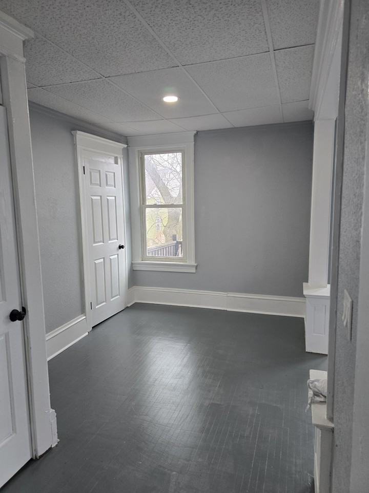 2115 N 41st St #1 - Photo 2 of 8