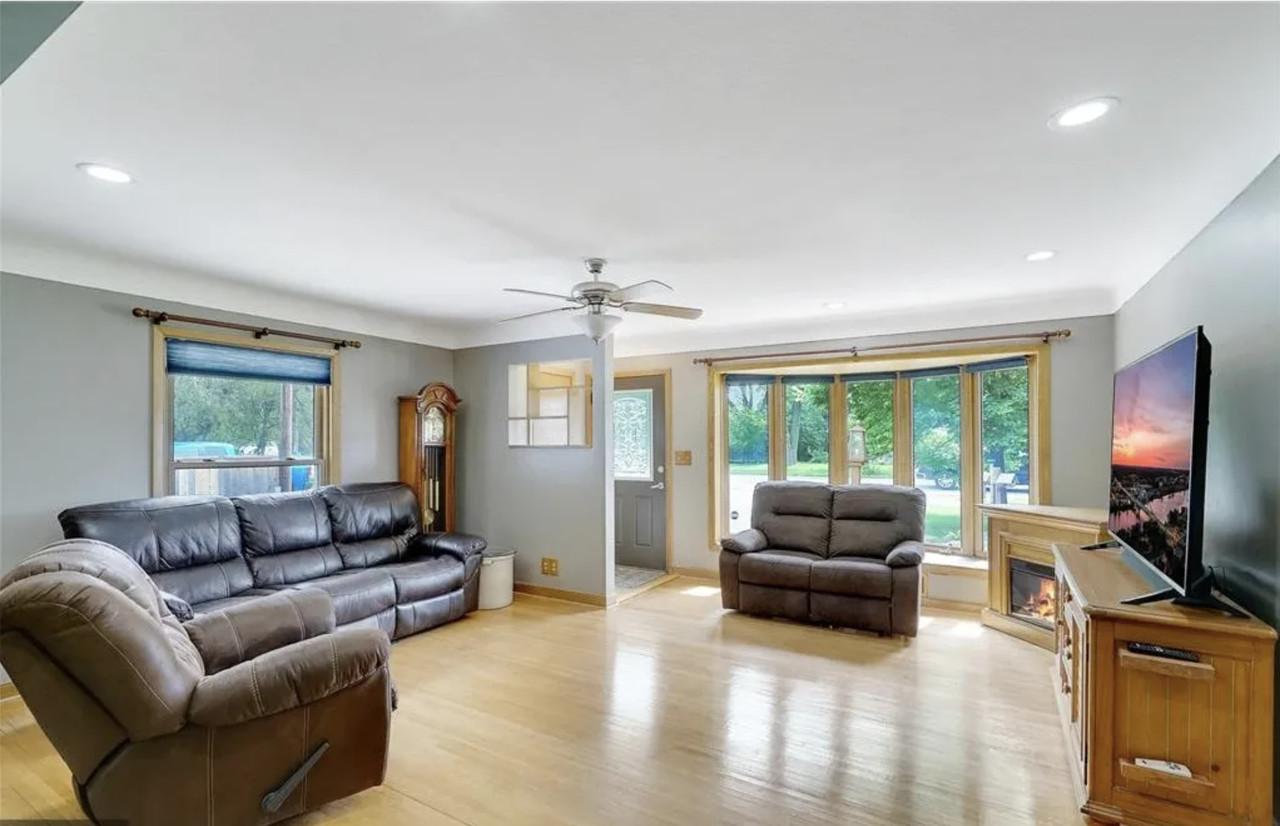 16100 Gleason Lake Rd #NA - Photo 3 of 12