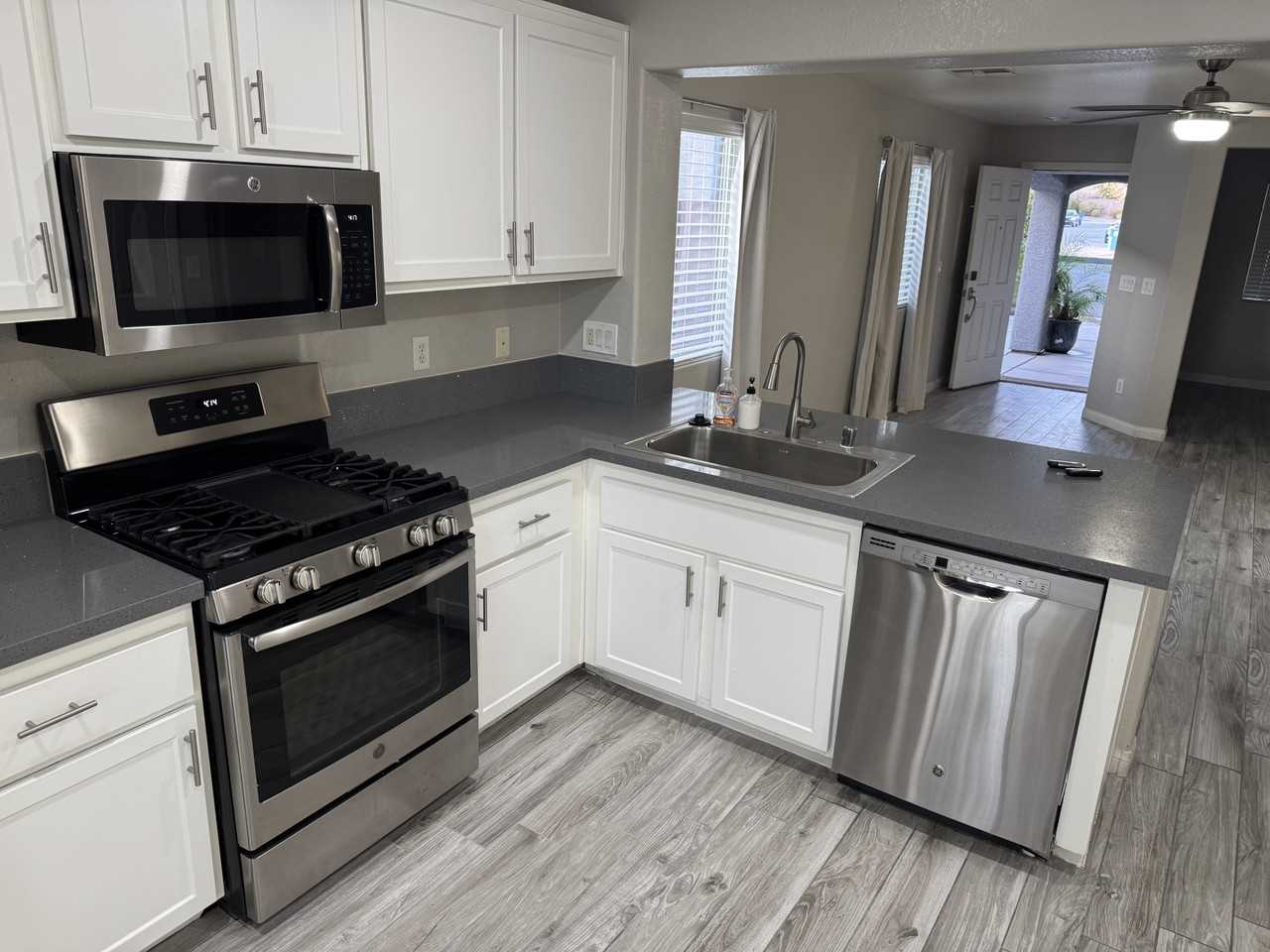 10597 Foggy Glen Ave #NA - Photo 4 of 17