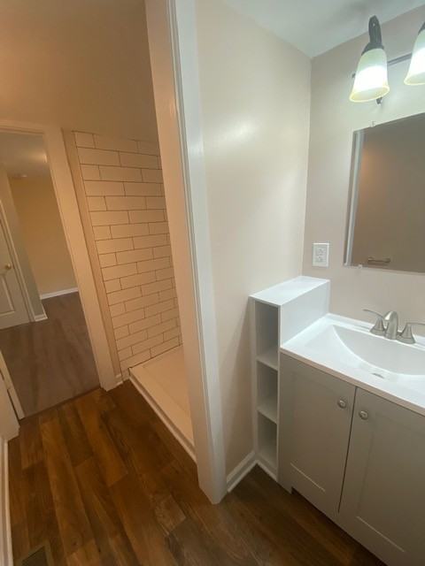 208 Grover St Sw #NA - Photo 3 of 10