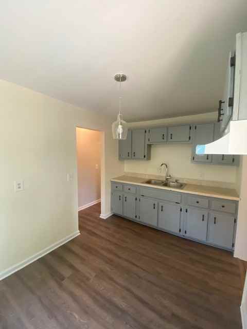 208 Grover St Sw #NA - Photo 5 of 10