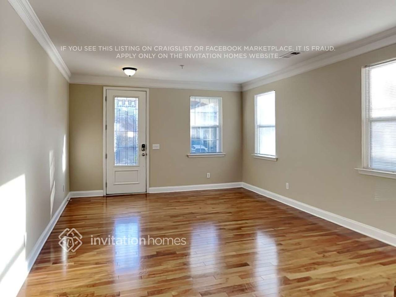 380 Roseglen Dr - Photo 6 of 22