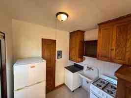 featured image of 995 Grand Ave