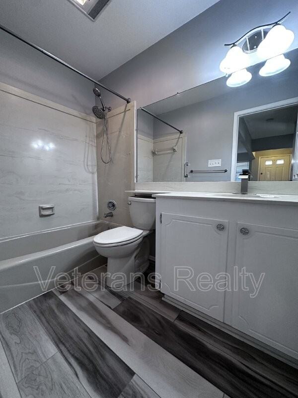 5040 Beatline Rd #A - Photo 6 of 11