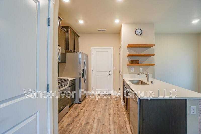 15330 Ne 70th St - Photo 7 of 31