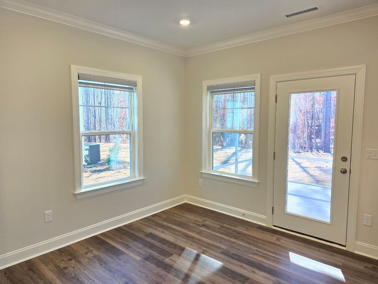 212 Eden View Bnd - Photo 5 of 20