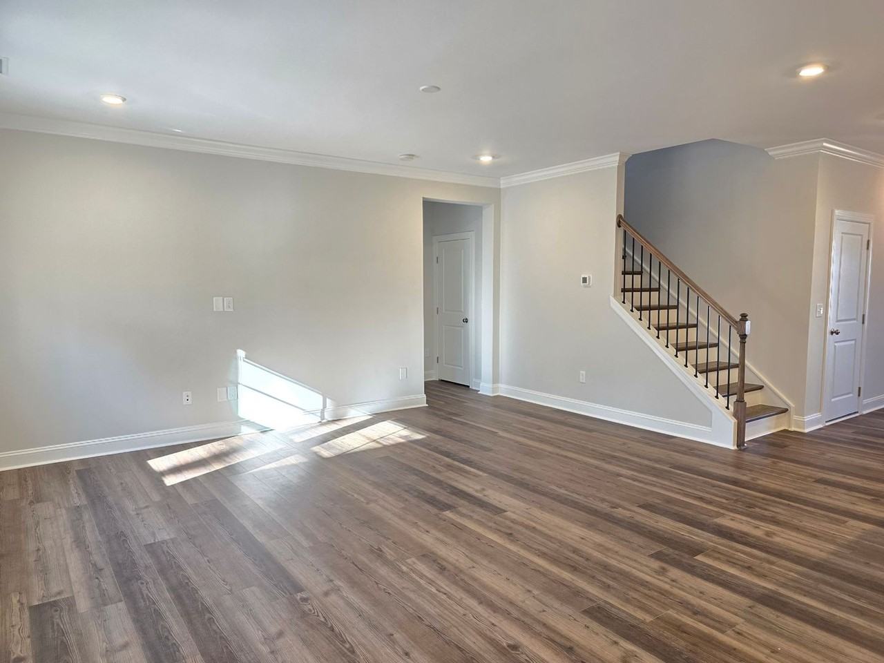 212 Eden View Bnd - Photo 6 of 20