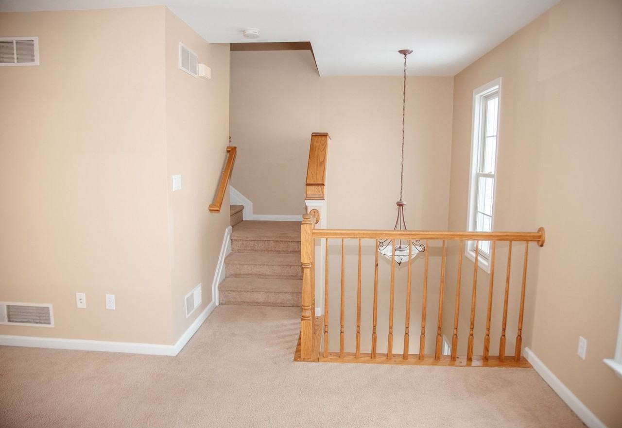 465 Sunday Dr - Photo 5 of 18