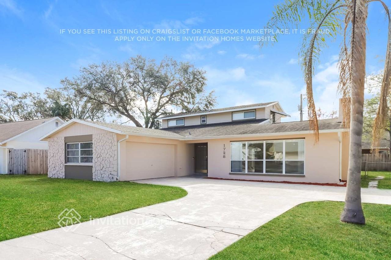 1728 Catherine Dr - Photo 3 of 15