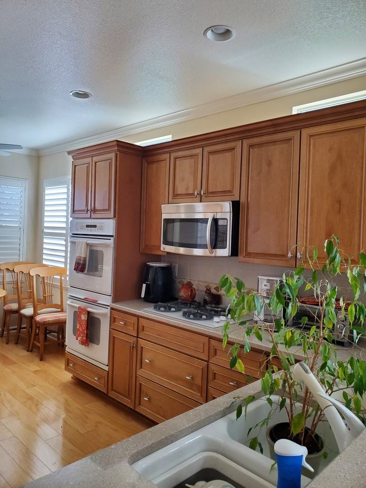 1352 Tahoma Ln - Photo 2 of 20