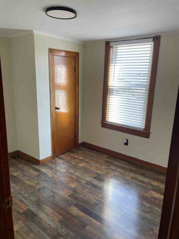 1009 High St #A - Photo 3 of 8