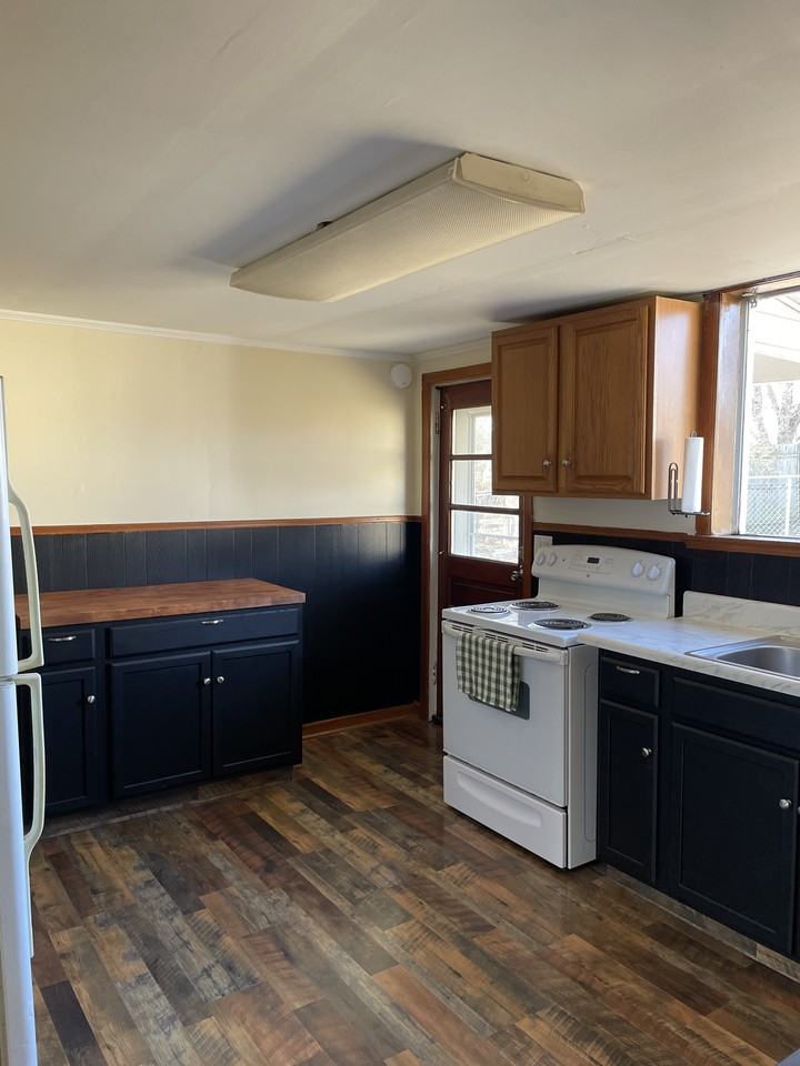 1009 High St #A - Photo 5 of 8