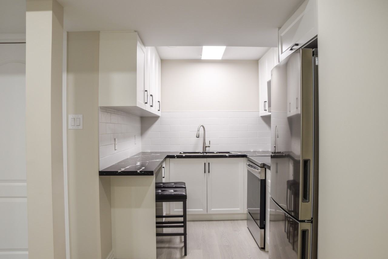 4 Down Crescent #1 - Photo 3 of 11