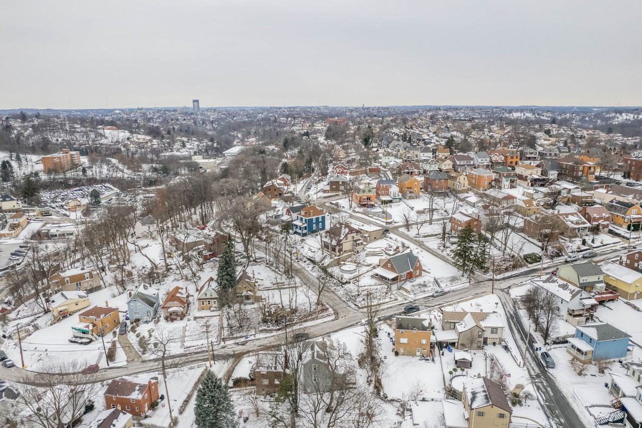 206 Bodkin St - Photo 6 of 36