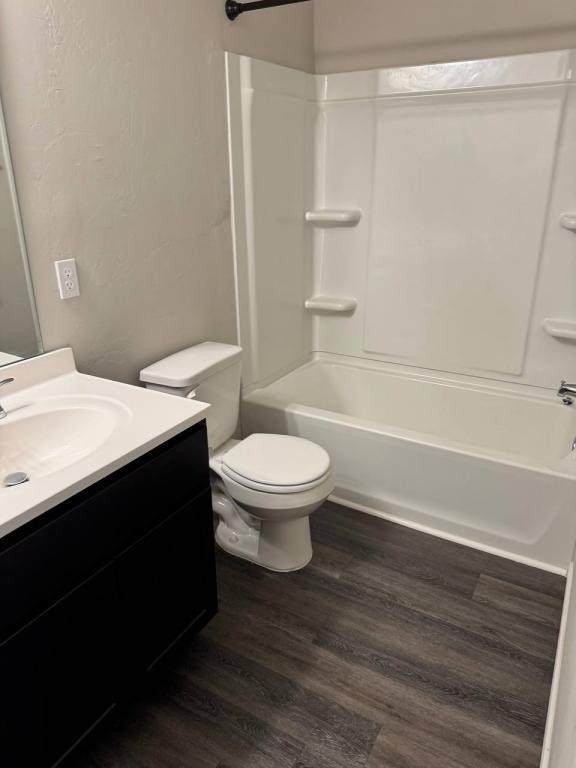 4714 Churchill - Photo 5 of 5