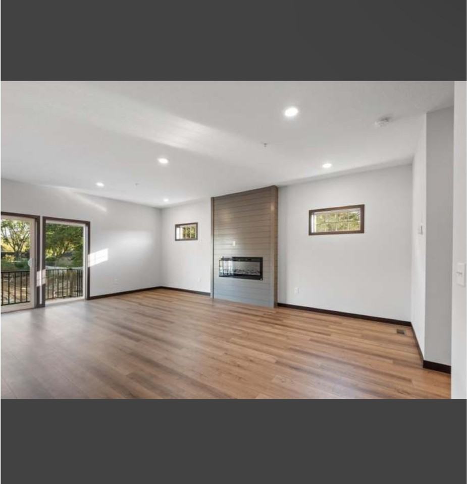 10277 3rd St Ne #A - Photo 7 of 19