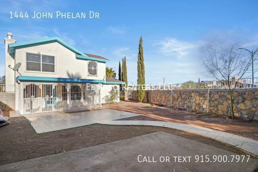 1444 John Phelan Dr - Photo 2 of 37