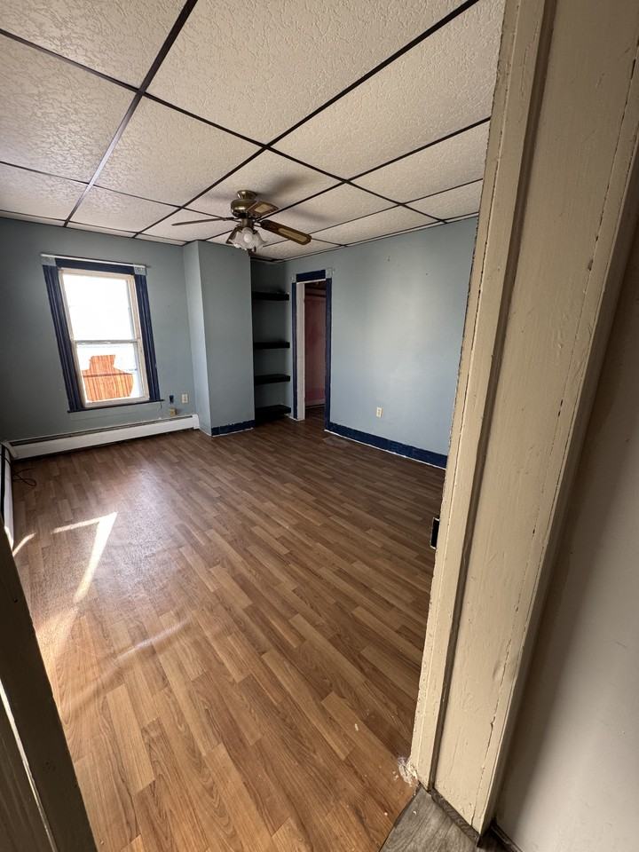 11 Lunny Ct - Photo 3 of 8