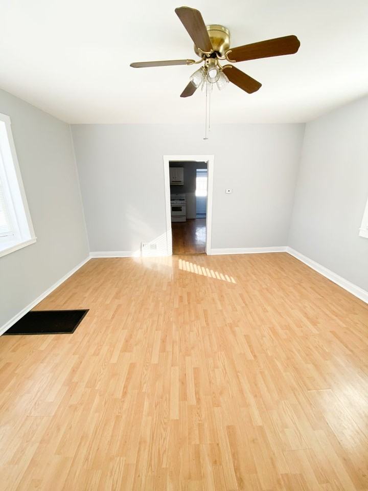 4177 Schiller Pl - Photo 4 of 6