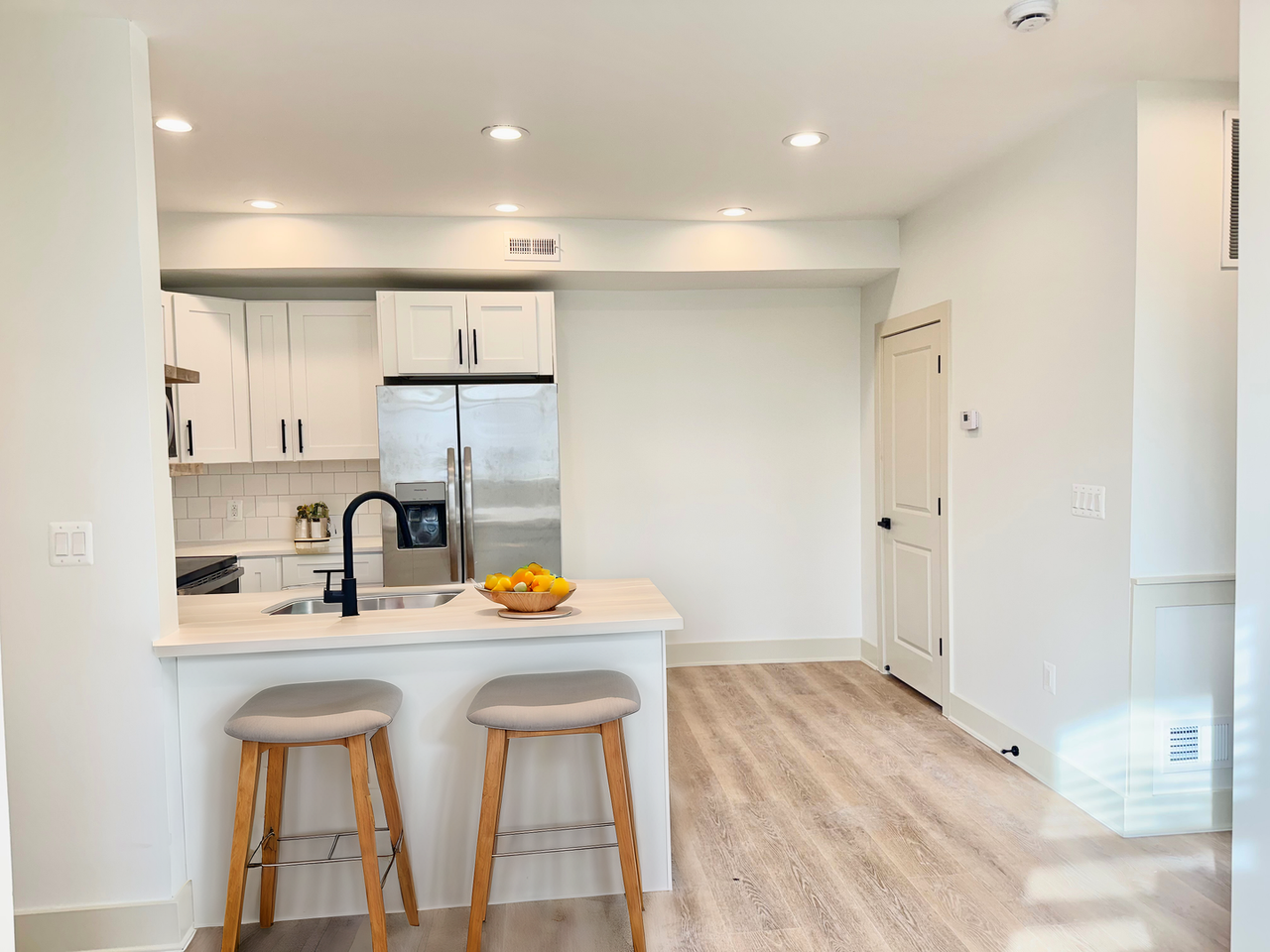 1802 11th Street, NW - Photo 6 of 37