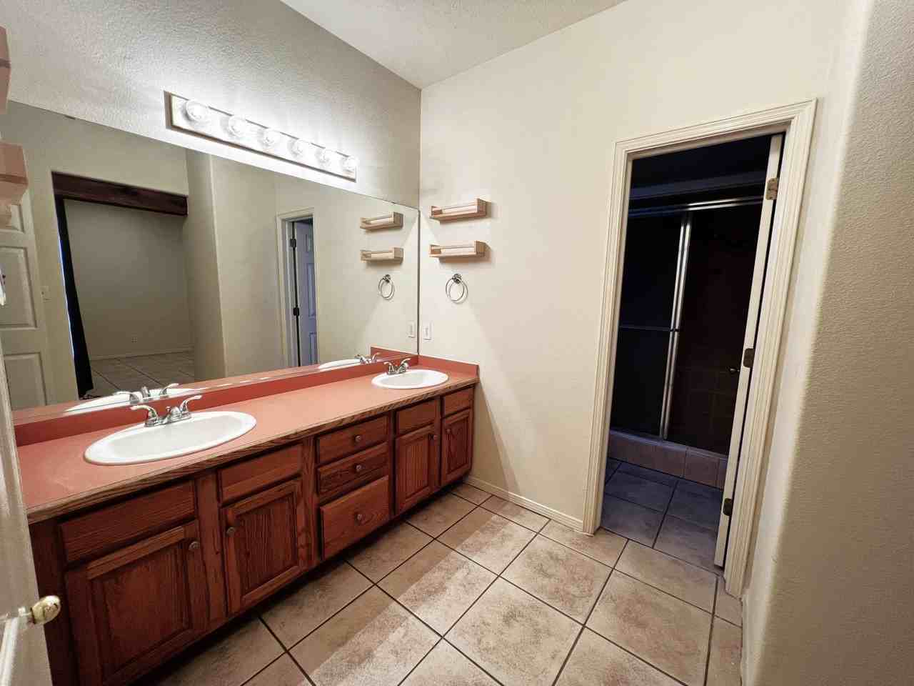 740 Canyon Point Rd - Photo 2 of 24