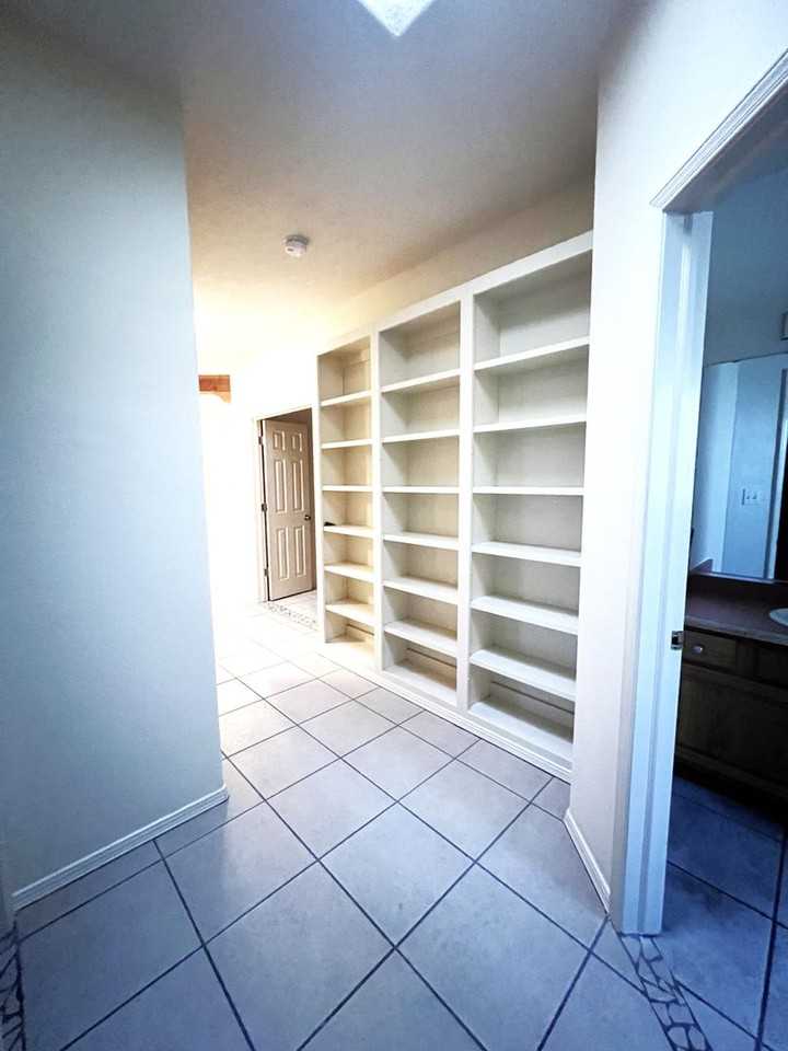 740 Canyon Point Rd - Photo 7 of 24