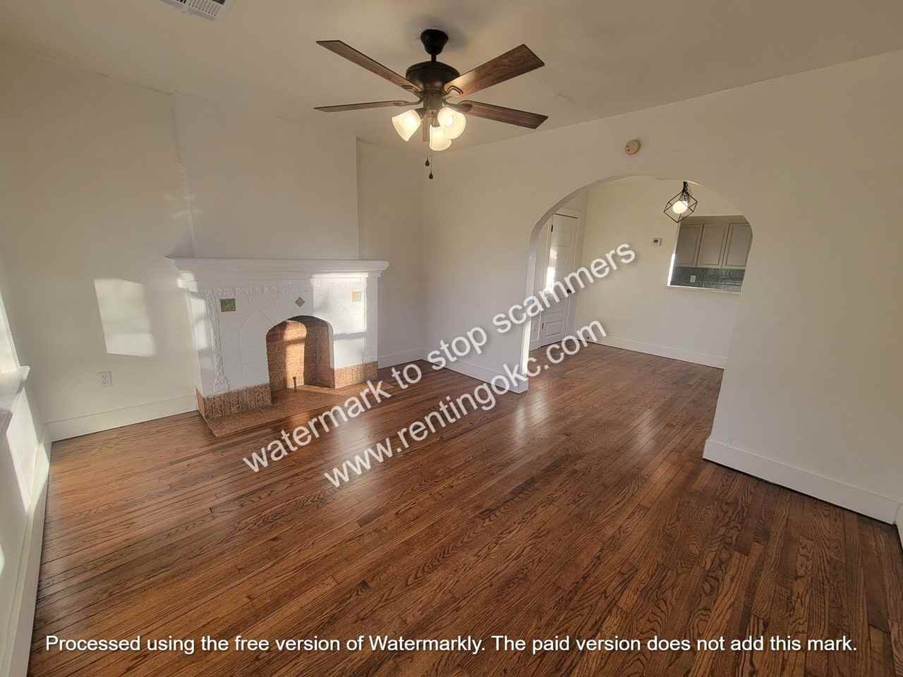 1508 E Park Pl - Photo 2 of 15