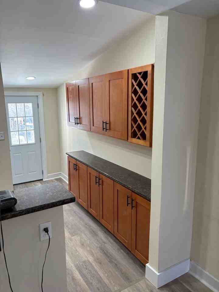 533 Swain St - Photo 2 of 10