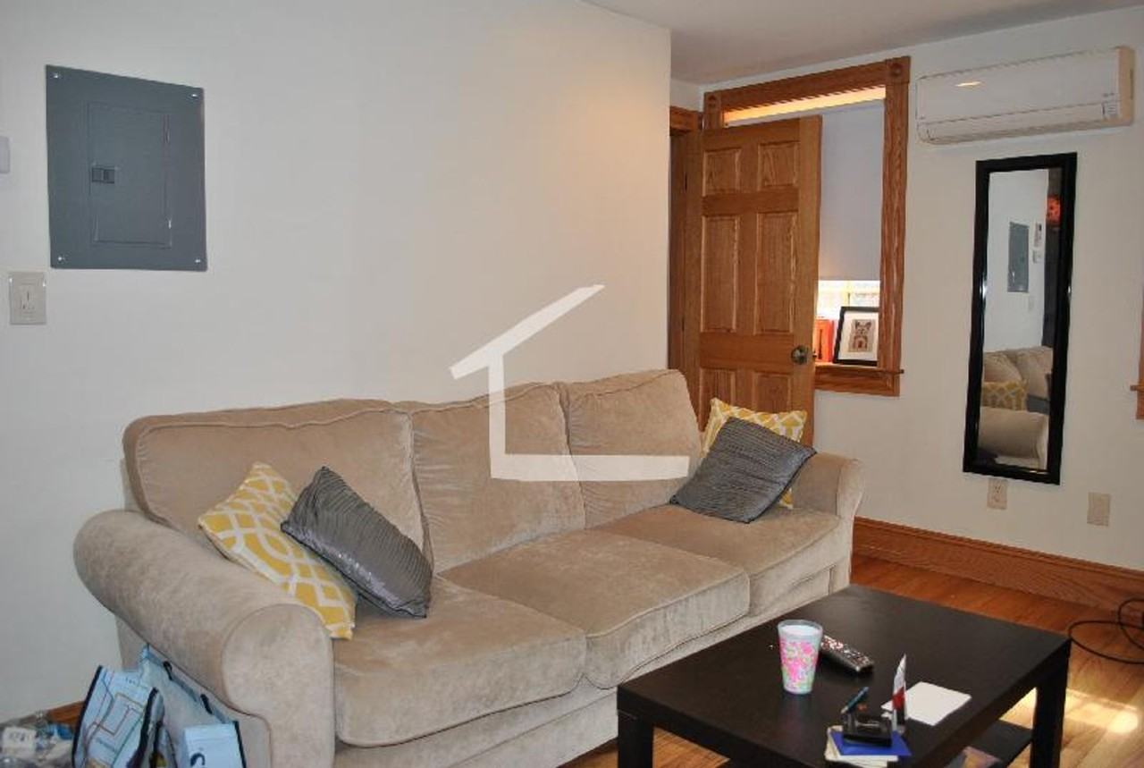 93 Myrtle St - Photo 2 of 8