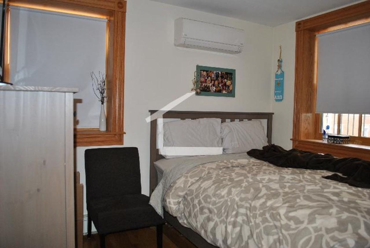 93 Myrtle St - Photo 3 of 8